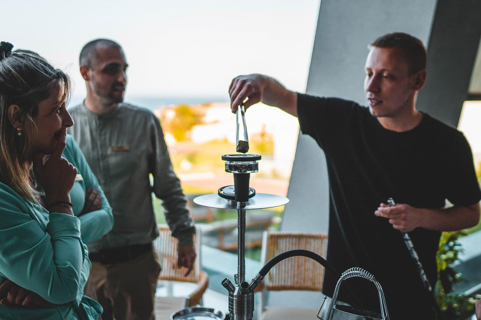 Shisha Kohle richtig anzünden: Tipps und Tricks für den perfekten Genuss 3 Shisha Kohle richtig anzünden: Tipps und Tricks für den perfekten Genuss 3