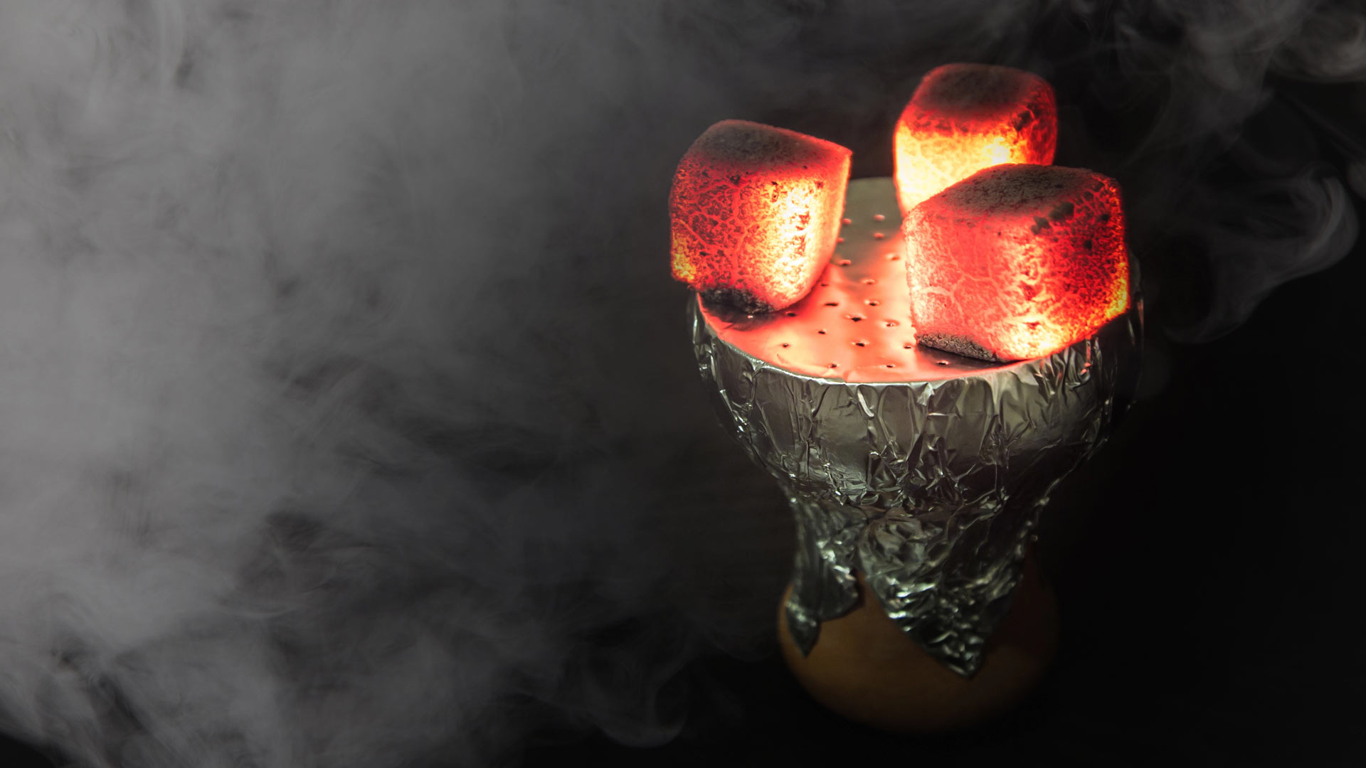 Wann ist Shisha Kohle fertig – So erkennst du den perfekten Glühzeitpunkt für dein Rauchvergnügen