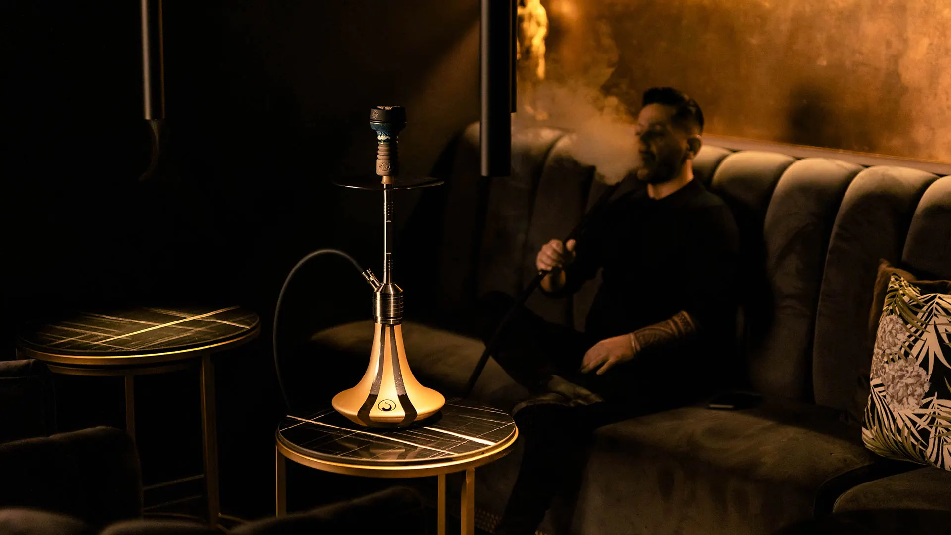 Was ist eine Shisha-Bar? Alles über Atmosphäre, Genuss und die perfekte Ausstattung